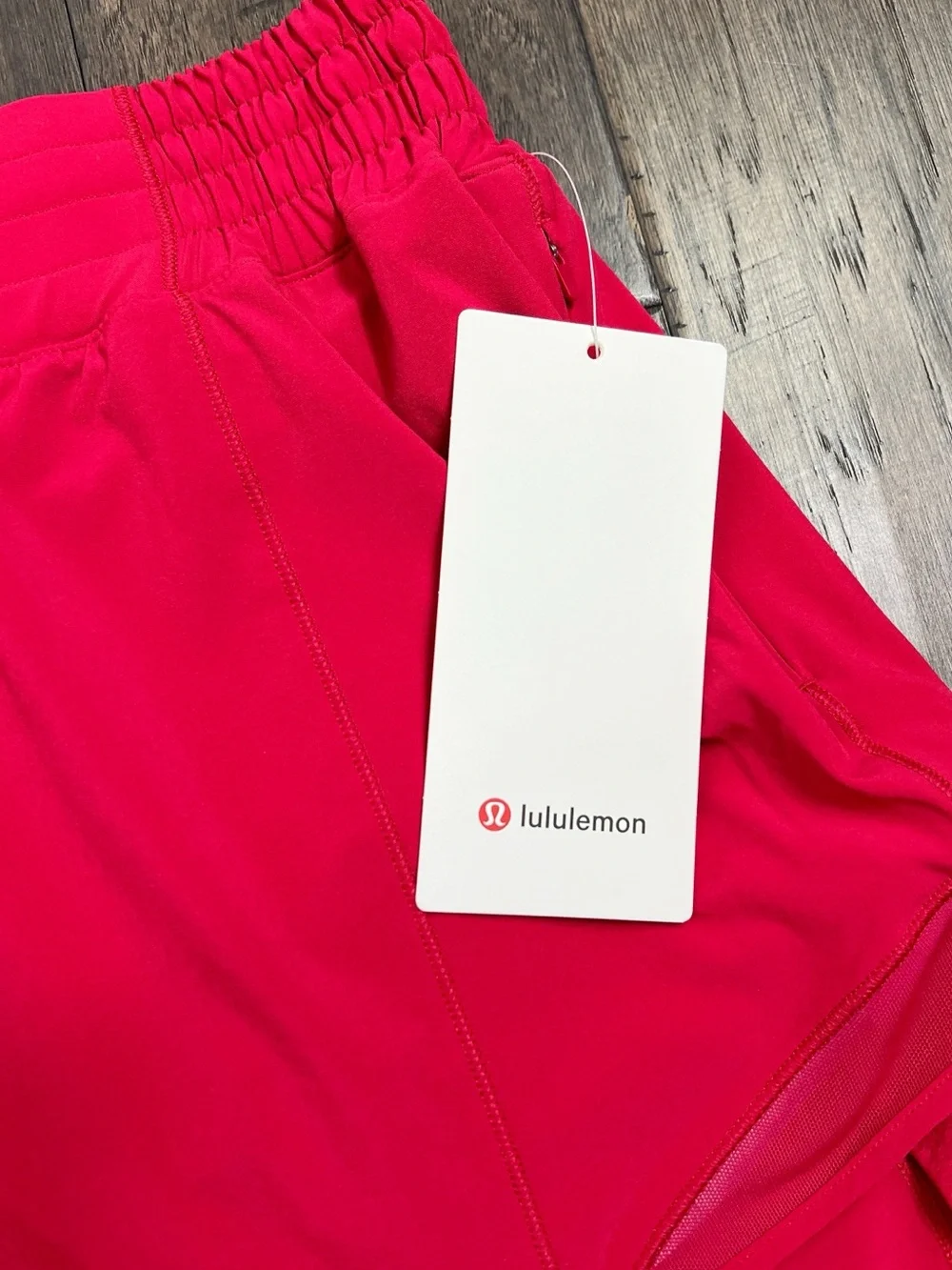 Lululemon NWT Hotty Hot High-Rise Lined Short 4